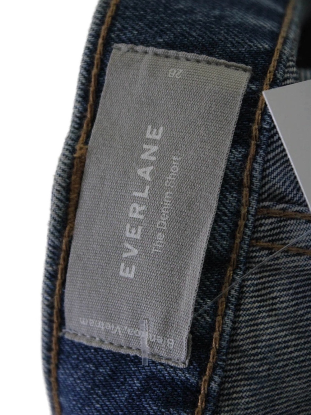 Everlane W Relaxed Mid-Rise Blue Jean Shorts Raw Hem Size 30 - Picture 5 of 6